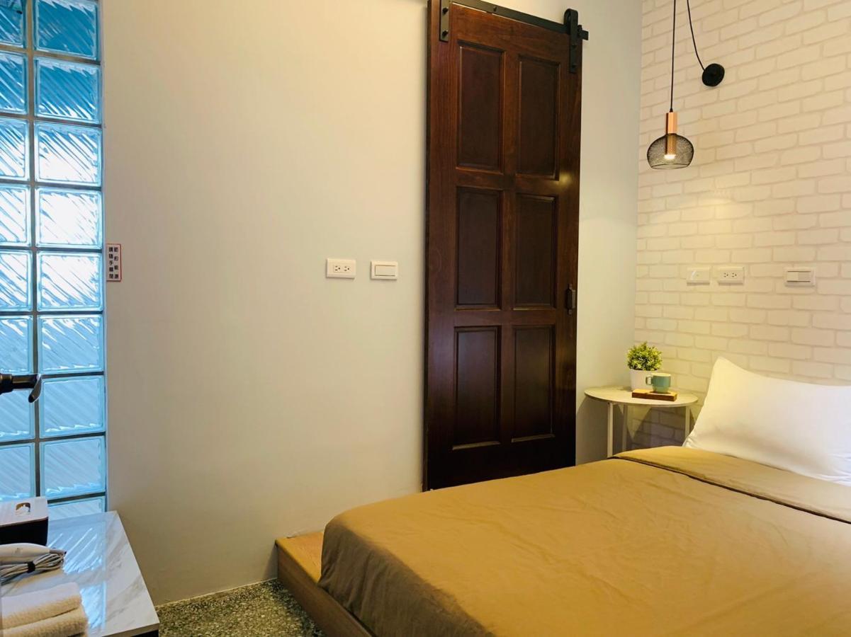 OYAJI Guesthouse - 台南老屋 可 包棟 民宿 Ngoại thất bức ảnh