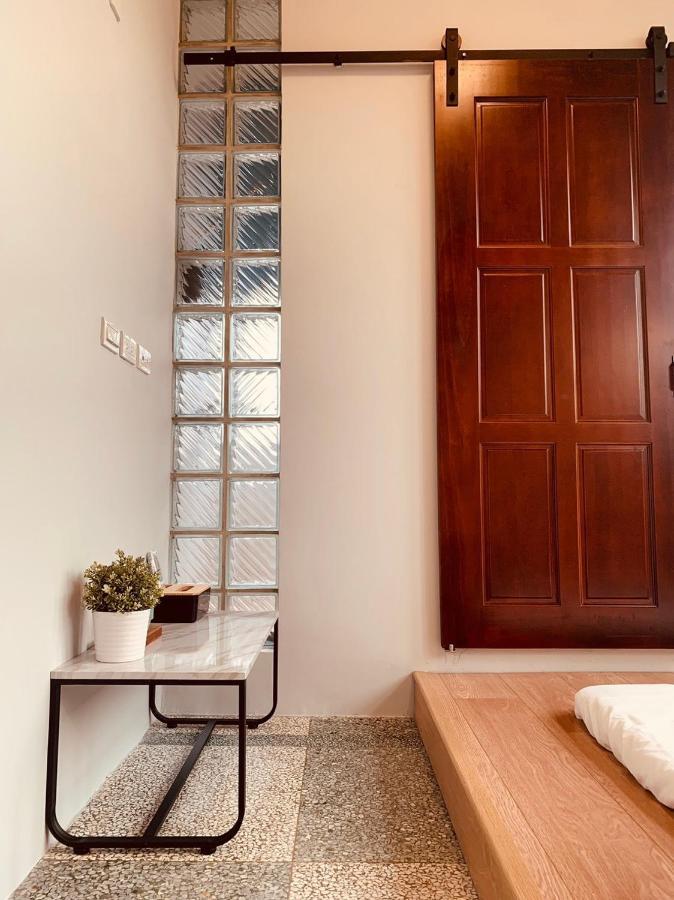 OYAJI Guesthouse - 台南老屋 可 包棟 民宿 Ngoại thất bức ảnh