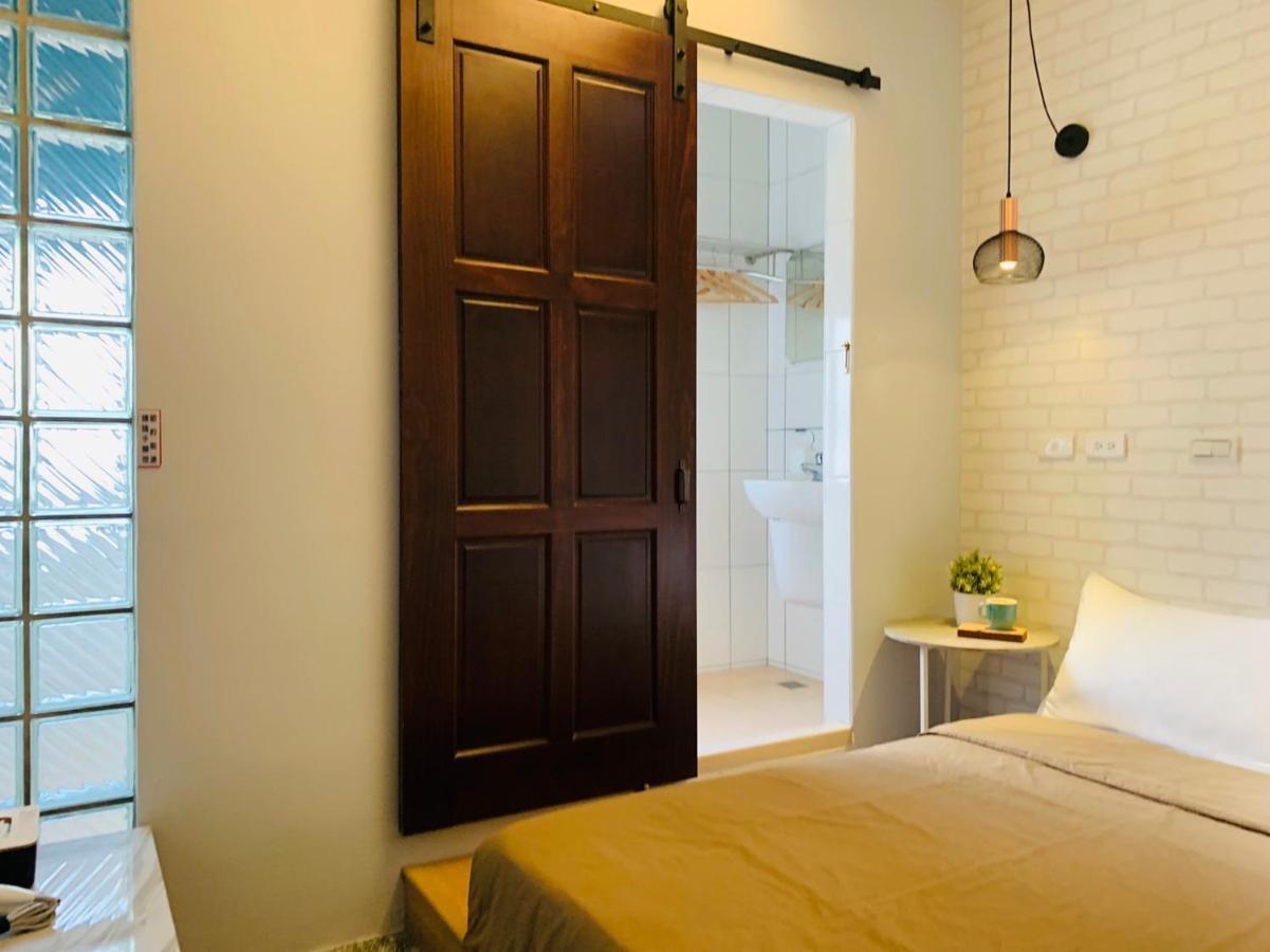 OYAJI Guesthouse - 台南老屋 可 包棟 民宿 Ngoại thất bức ảnh