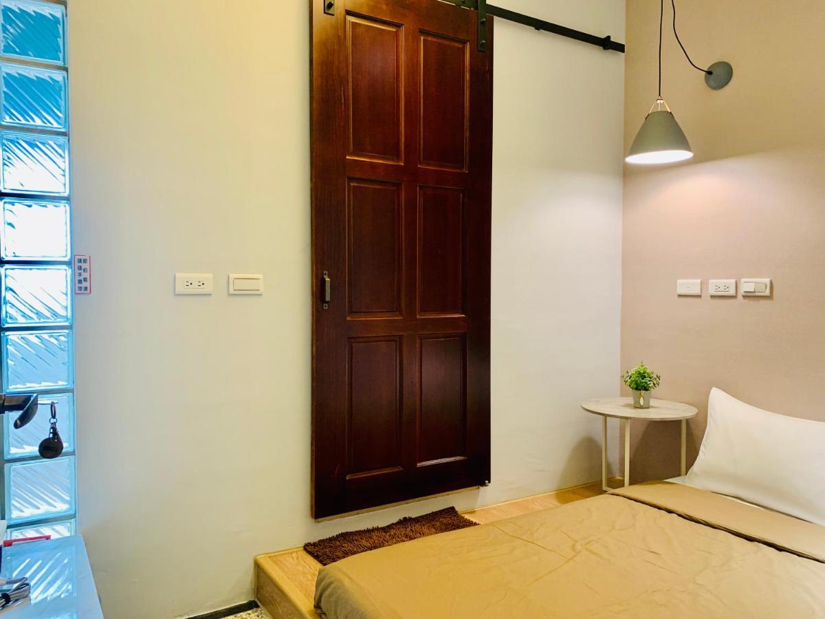 OYAJI Guesthouse - 台南老屋 可 包棟 民宿 Ngoại thất bức ảnh